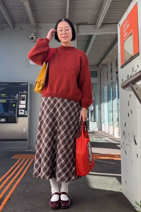 Teacher Fits, Fall Fit, Red Sweater, Cool Fits, Mode Inspo, 가을 패션, Outfit Inspo Fall, Fall 2024, Modest Outfits