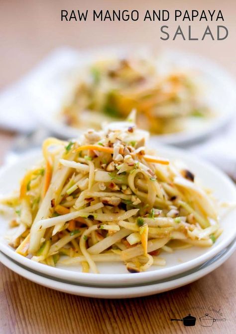 raw-mango-papaya-salad-11 Salad Recipes Fall, Papaya Salad Recipe, Veg Salad Recipes, Delicious Healthy Salads, Papaya Recipes, Green Mango, Salad Salad, Fresh Salad Recipes, Recipes Fall