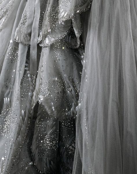 leelahel: “vintagegal: “ "Venus" by Christian Dior - fall/winter 1949–50 (via) This extraordinary ball gown by Christian Dior, of foggy gray silk tulle, arrayed with an overlay of scallop-shaped... Cinderella Aesthetic, Ravenclaw Aesthetic, Lauren Roberts, Catty Noir, Natalie Dormer, Venus Dresses, Gray Aesthetic, Princess Aesthetic, Ravenclaw