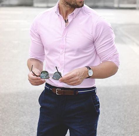 Pink Shirt Men, Mens Dress Outfits, Mens Business Casual Outfits, Formal Men Outfit, Mens Casual Outfits Summer, Men Fashion Casual Shirts, Formal Mens Fashion, Men With Street Style, Camisa Social