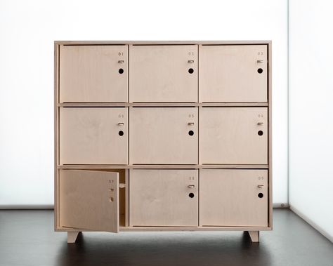 Fin Lockers by Scarlett San Martin for http://opendesk.cc Cupboard Locker Design, Wood Locker Ideas, Office Lockers Design Work Spaces, Metal Locker Cabinet, Wood Lockers, Wooden Lockers, Office Lockers, Wood Organizer, Locker Designs