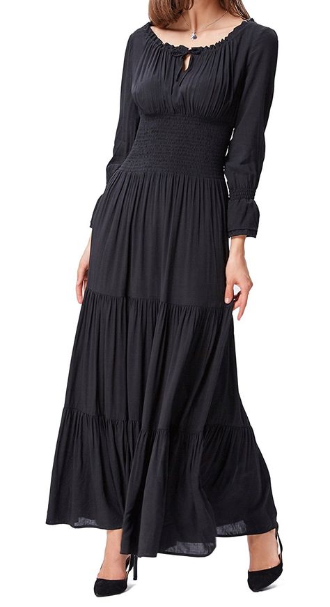 Out Of Style 2023, Classic High Heels, Long Black Maxi Dress, Petite Maxi Dress, Mori Girl Fashion, Style 2023, Maxi Dress Black, Pleated Maxi Dress, Pleated Maxi