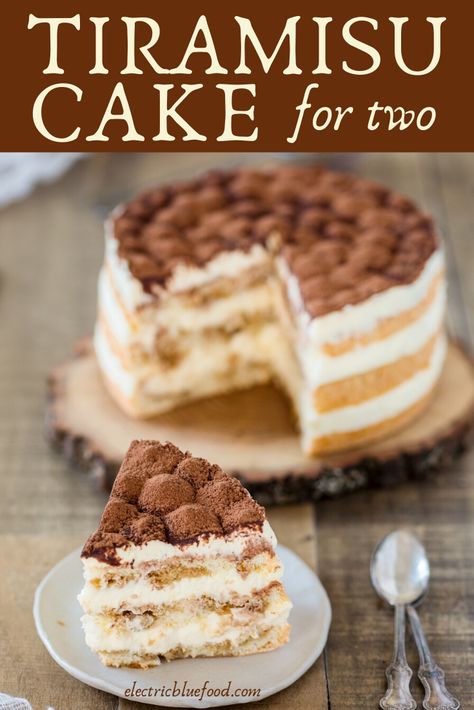 Small tiramisù cake for two - Electric Blue Food - Kitchen stories from abroad 6 Inch Tiramisu Cake, Tiramisu Small Batch, Small Batch Tiramisu Recipe, Tiramisu Recipe Small Batch, Small Tiramisu Recipe, Small Batch Tiramisu, Small Layer Cake, Small Batch Cakes, 6” Cake