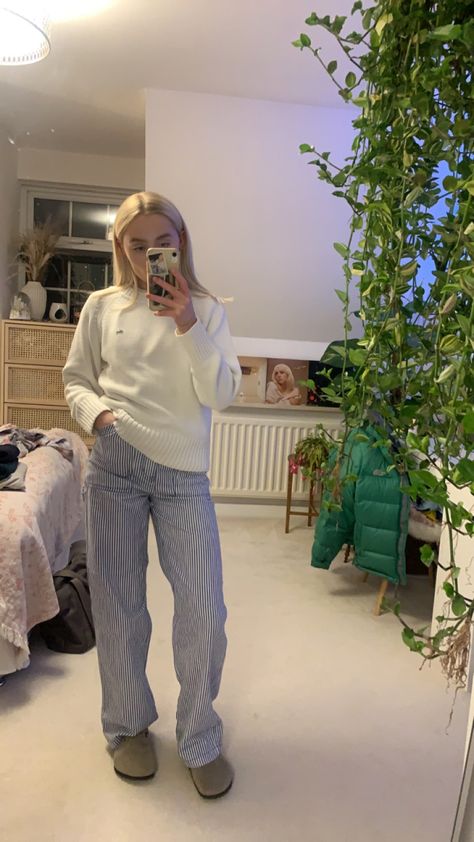 Blue And White Trousers Outfit, Blue And White Striped Trousers Outfit, Stripped Pants Stockholm, Blue Striped Jeans Outfit, Striped Longsleeves Outfit, Blue And White Striped Jeans Outfit, Striped Linen Trousers Outfit, Blue Stripe Trousers Outfit, Blue And White Pinstripe Pants Outfit