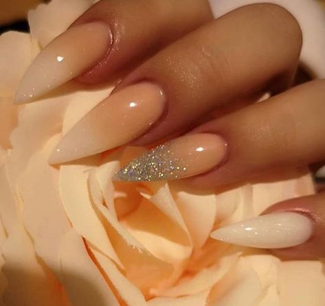 @QUENNKAYLAN Occasion Nails, Nail Designs Ideas, Pedicure Manicure, Design Nails, Designs Nail, Nail Nail, Design Nail, Art Nails, Holographic Nails