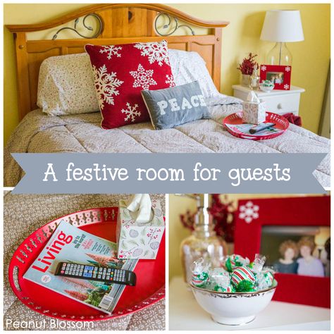 20 personal and festive guest room ideas for the holidays. Easy ways to set up a guest room to make family feel extra welcome. Guest Room Christmas, Christmas Guest Room Decor, Christmas Guest Room Ideas, Guest Room Christmas Decor, Retro Glam Kitchen, Holiday Guest Room, Christmas Guest Bedroom, Christmas Guest Room, Guest Room Baskets