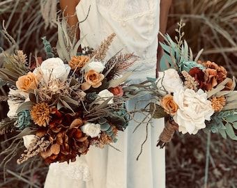 Burnt Orange Bouquet, Terracotta Boho Wedding, Bridal Bouquet Peach, Faux Bouquet, Orange Bouquets, Wedding Party Flowers, Bouquet Preservation, Dried Bouquet, White Wedding Bouquets