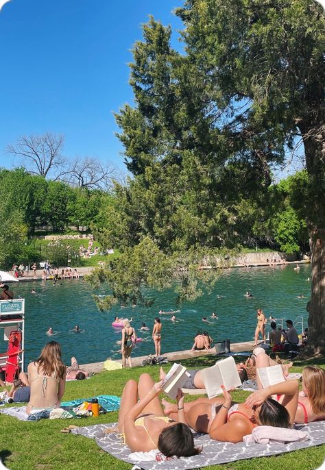 Aesthetic summer picture inspo by the water and with friends Barton Springs, Scrolling Through Pinterest, Summer Vision Board, Summer Mood Board, Summer Vision, Dream Summer, Summer Plans, Marmaris, Summer Goals