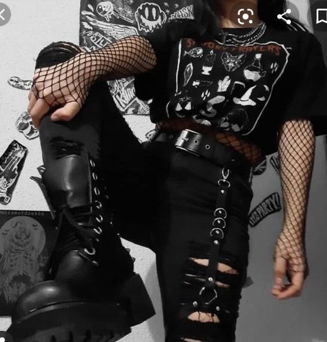 E Girl Outfits, Alt Clothes, Punk Clothing, Alt Outfits, Aesthetic Grunge Outfit, Tomboy Style Outfits, Punk Outfits, Fishnet Stockings, Alt Fashion