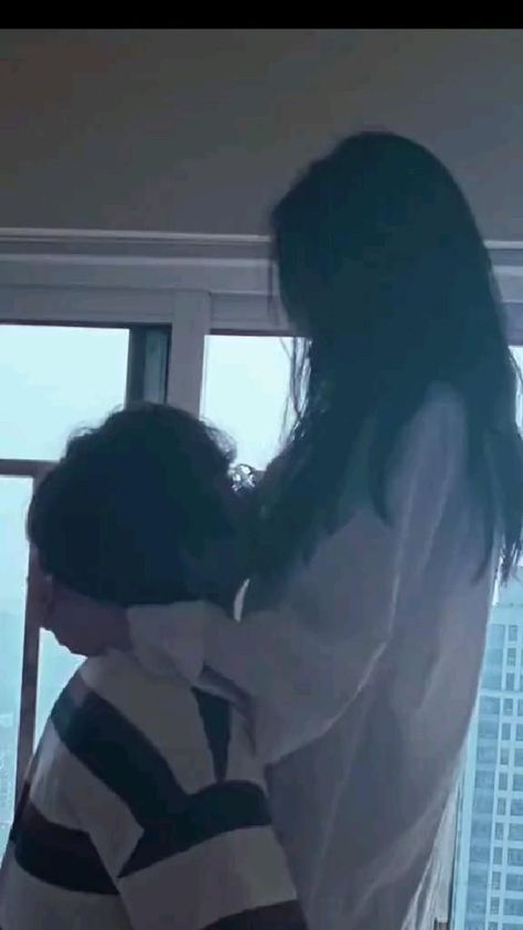 Short Gf Tall Bf Relationship Goals, Ulzzang Couple Kiss, Korean Couple Kiss, Kissing Technique, Sweet Relationship, How To Kiss, Love And Connection, Couple Poses Reference, Crazy About You