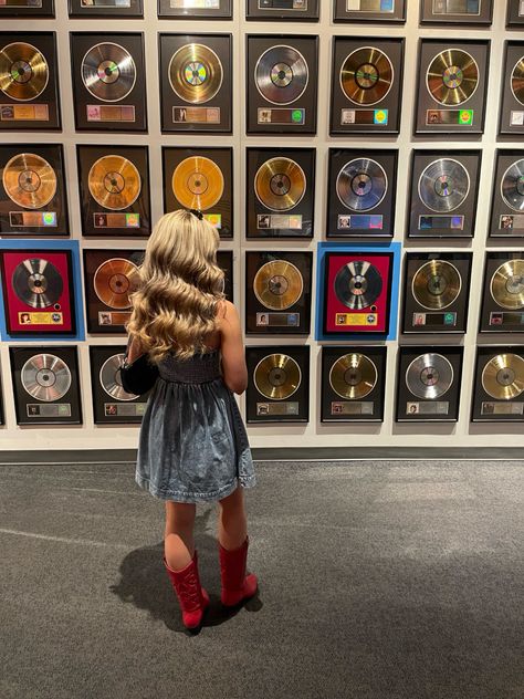 Nashville, Tennessee, Country Music Hall of Fame and Museum 🤠🎶🎸 Country Music Hall Of Fame, Music Hall, Nashville Tennessee, Hall Of Fame, Country Music, Rodeo, Nashville, Tennessee, Homecoming