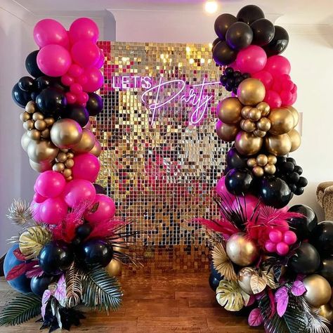 Hot Pink Gold And Black Birthday Party, Hot Pink Black And Gold Party Decor, Gold Birthday Party Decorations, Birthday 21, 18th Birthday Party Themes, Mother In Law Birthday, Catering Design, 46th Birthday, Black And Gold Balloons