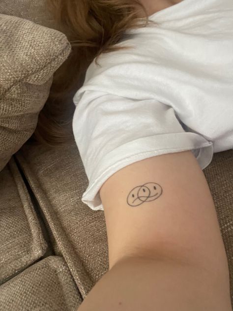 Double Smiley Face Tattoo, Smile And Frown Face Tattoo, Smiley Frowny Face Tattoo, Frowny Face Tattoo, Smile Face Tattoo, Smiley Tattoo, Smiley Face Tattoo, Coraline Tattoo, Frowny Face