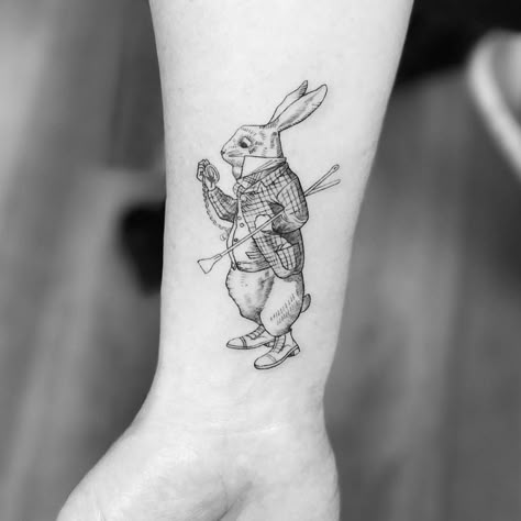 White Rabbit Tattoo, Stranger Things Tattoo, Wonderland Rabbit, Alice And Wonderland Tattoos, Alice In Wonderland Rabbit, Rabbit Tattoo, Bunny Tattoos, Wonderland Tattoo, Paw Tattoo