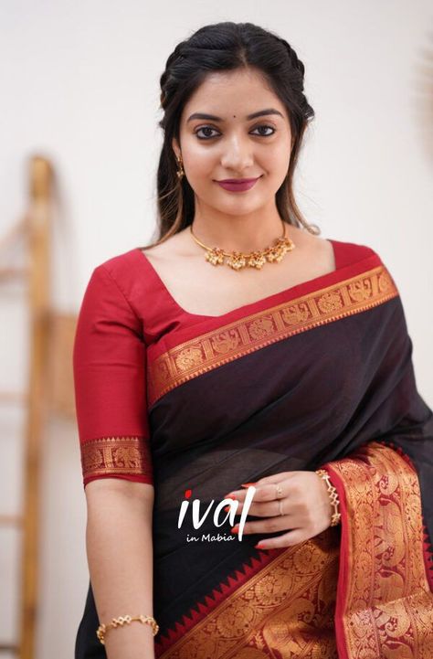 Red Designer Blouse, Athmika Sumithran, Isha Rikhi, Black Cotton Saree, Anju Kurian, Marathi Culture, Traditional Women, Outdoor Toilet, Elegant Wear