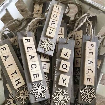 DIY Scrabble Tile Gift Topper / Christmas Ornament - Craft a Happy Home Scrabble Tile Crafts, Scrabble Christmas Ornaments, Scrabble Crafts, Scrabble Christmas, Tree Decoration Ideas, Scrabble Letter Crafts, Farmhouse Rustic Decor, Handmade Christmas Crafts, Christmas Wood Crafts