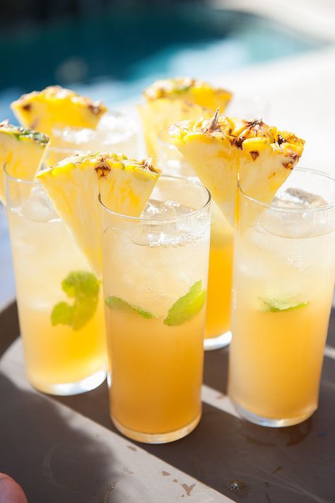 Pineapple cocktails = the perfect Summer drink Yellow Drinks, Pineapple Cocktail, Perfect Summer Drink, Colorful Cocktails, Signature Drinks, Wedding Cocktails, Signature Cocktail, Bar Drinks, Tropical Wedding