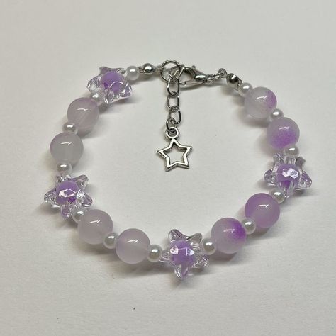 Purple Beaded Bracelets, Shop Inspiration, Bracelet Inspo, Pretty Jewelry Necklaces, Purple Bracelet, Silly Things, Diy Bracelets Patterns, Diy Bracelet Designs, Beads Bracelet Design