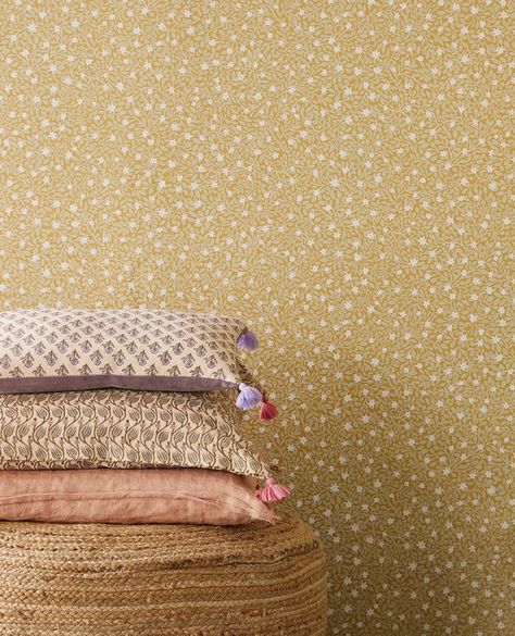 Checker Wallpaper, Painter And Decorator, Photo Mural, Pip Studio, Small Bouquet, Flower Quotes, Wallpaper Calculator, Jacquard Pattern, Leaf Wallpaper