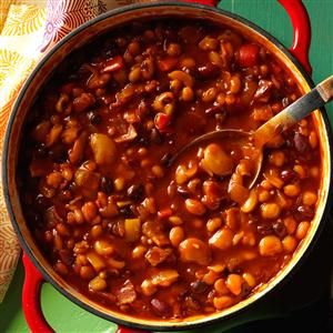 Tangy Baked Seven Beans Recipe -Everyone needs a go-to side dish for school events, picnics and potlucks. Here's mine. Freeze leftovers for future outings. —Rod Lundwall, Tooele, Utah Baked Beans Recipes, Pioneer Woman Recipes Dinner, Pot Luck Recipes, Bake Beans, Easy Potluck Recipes, Make Ahead Recipes, Easy Potluck, Rice Bake, Beans Recipes