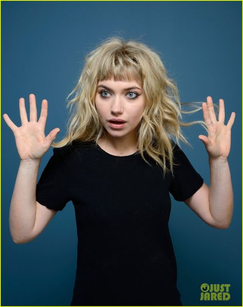 Micro Bangs, Imogen Poots, Short Grunge Hair, Haircut And Color, Haircut For Thick Hair, Grunge Hair, Hair Envy, My Side, Green Hair