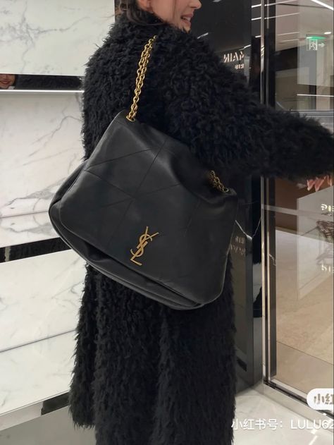 Large Luxury Bags, Big Ysl Bag, Ysl Big Bags, Ysl Large Bag, Large Designer Bags, Ysl Jamie Bag, Big Designer Bags, Ysl Bag Outfit, Yves Saint Laurent Bag