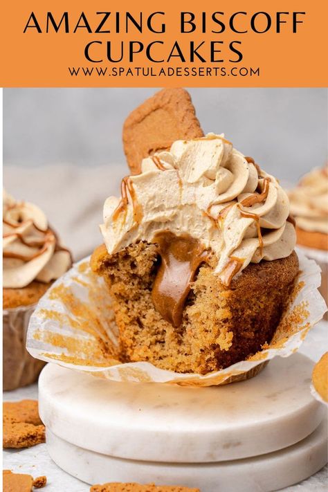 Moist Biscoff Cupcakes Filled Cupcake Recipes, Biscoff Cream, Biscoff Butter, Gourmet Cupcake Recipes, Biscoff Buttercream, Biscoff Cupcakes, Speculoos Cookie Butter, Biscoff Recipes, Biscoff Cake