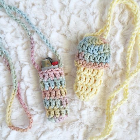 Crochet Yarn Holder, Crochet Lanyard, Lighter Holder, Crochet Case, Yarn Holder, Crochet Mushroom, Crochet Business, Diy Crochet Projects, Bag Crochet