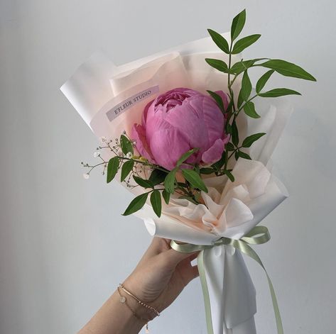 Small Peonies Bouquet, Simple Mini Bouquet, Single Peony Bouquet, Small Peony Bouquet, One Flower Bouquet, Mini Bouquet Flowers, Mini Flower Bouquet, Small Bouquet Of Flowers, Real Wedding Flowers