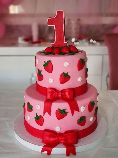 Pink 1st Birthday Party Ideas, Sweet One Birthday Cake Strawberry, Very First Birthday, Pink Strawberry Birthday Cake, Berry First Birthday Party Diy, Pink Strawberry Party, Sweet One First Birthday Cake Strawberry, 1st Strawberry Birthday, Strawberry Cake Birthday Girl