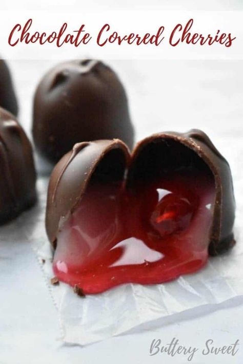 Cherry Chocolates Homemade, Chocolate Covered Cherries Easy, How To Make Chocolate Covered Cherries, Choc Covered Cherries, Valentines Chocolate Recipes, Chocolate Covered Cherries Recipe, Chocolate Cherries, Homemade Chocolates, Cherry Cordial