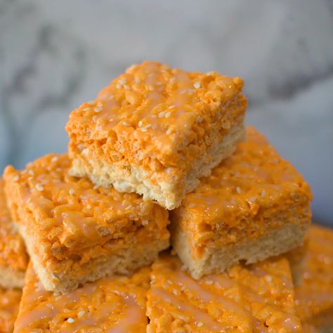 Rice Cracker Recipe, Thai Mango Sticky Rice, Mango Sticky Rice Recipe, Coconut Sticky Rice, Rice Cookies, Rice Crispy Treat, Rice Treats, Thai Mango, Rice Crisps