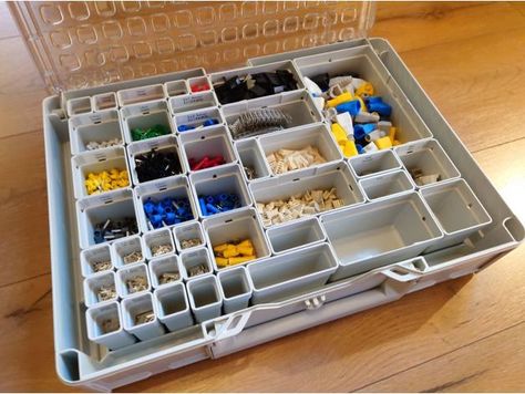 Printable container boxes for Festool Systainer Organiser (such as item number 204852). The sizes 25x25 and 25x50 are particularly useful for small components. Sizes in combinations of 25, 50, 75, 100 and 150mm. Larger variants can be generated through the configuration parameters in the Onshape document. Onshape document: https://cad.onshape.com/documents/5faebfe0cc86c5cab35f9504/w/30c808c77e80dcef8226712c/e/597540fecfccfcf89fc04dbb Festool Systainer, Useful 3d Prints, 3d Things, Organizer Bins, Tool Box Organization, 3d Printing Diy, 3d Printer Diy, Plastic Bins, Homemade Tools