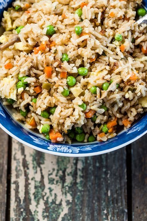 No Wok, No Problem: Rice Cooker Fried Rice Rice Cooker Fried Rice, Slow Cook Meals, Cooking Dinner Ideas, Slow Cooker Rice, Rice Maker, Char Siu Pork, Electric Rice Cooker, Sauteed Carrots, Rice Cooker Recipes