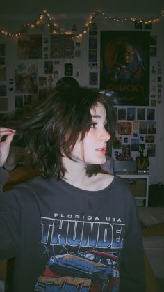 Grunge Selfie Poses, Real Indie Aesthetic, Art Indie Aesthetic, Real Indie, Grunge Selfie, Fotografia Grunge, Indie Girl Aesthetic, Indie Girl, Indie Aesthetic