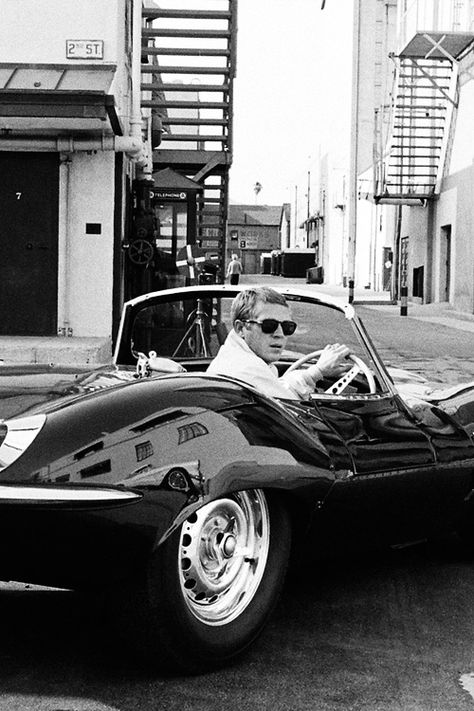 Steve McQueen 1961. Photo by Leonard McCombe. Steve Mcqueen Style, Steven Mcqueen, Steve Mc, Classic Sports Cars, Marlon Brando, Ansel Adams, E Type, Steve Mcqueen, Bruce Lee