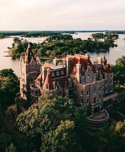 Heartslabyul Dorm, Heart Island, Island Castle, Private Mansion, Painting Studies, Castle House Design, Boldt Castle, Saint Lawrence River, Alexandria Bay