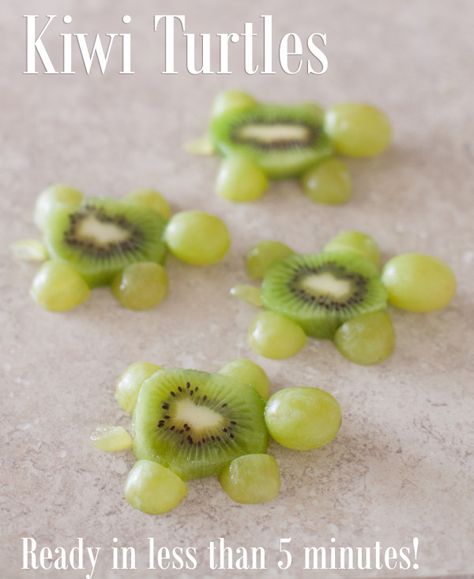 These cute kiwi turtles are an easy kid snack ready in just five minutes. EatingRichly.com Kiwi Turtles, Easy Kid Snack, Toddler Snack, Easy Snacks For Kids, Decorações Com Comidas, Food Art For Kids, Preschool Snacks, Cute Snacks, Fun Snacks For Kids