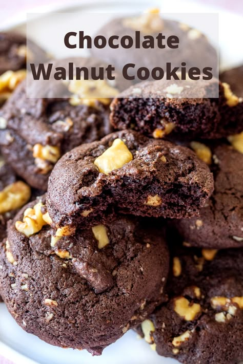 Walnut Cookies Recipe, Chocolate Walnut Cookies, Walnut Cookie Recipes, Chocolate Chip Walnut Cookies, Dark Chocolate Cookies, Fresh Baked Cookies, Walnut Cookies, Scotch Bonnet, Homemade Chocolate