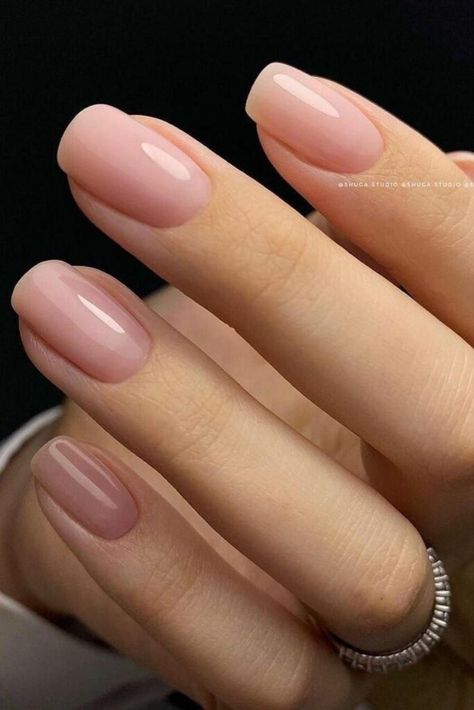 Natural Nails are a real challengeI admitI used acrylic cover until they ruined my natural nail surface completelyHere is how it grew them back Gel French Manicure, Natural Acrylic Nails, Squoval Nails, Colored Acrylic Nails, Pink Nail, Neutral Nails, Elegant Nails, Classy Nails, Chic Nails