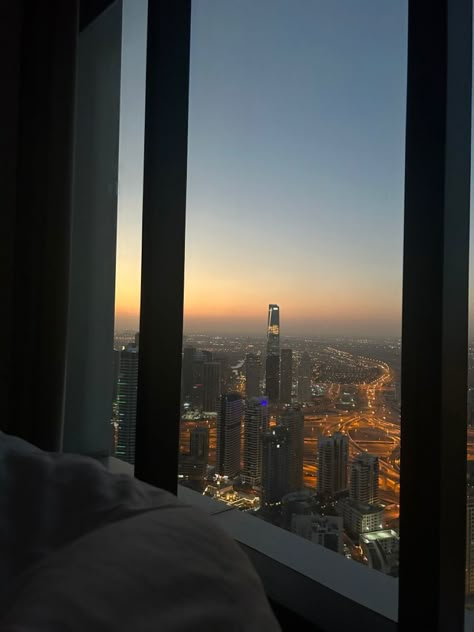 Dubai sunrise, dubai, aesthetic, dubai view, dubai aesthetic Dubai Apartment View, Dubai Sunrise, Dubai View, Aesthetic Dubai, Dubai Night, Dubai Nightlife, City View Apartment, Dubai Houses, Dubai Aesthetic