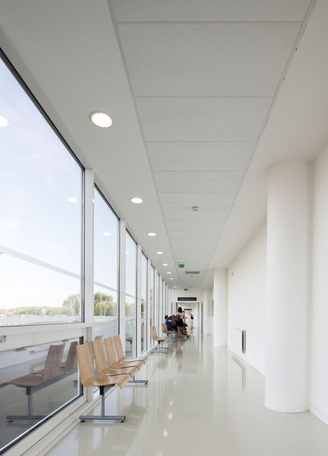 © Luc Boegly Hospital Architecture, New Hospital, Hospital Interior, Jean Philippe, Private Hospitals, Ceiling Design, Store Design, Interior Architecture, Architects