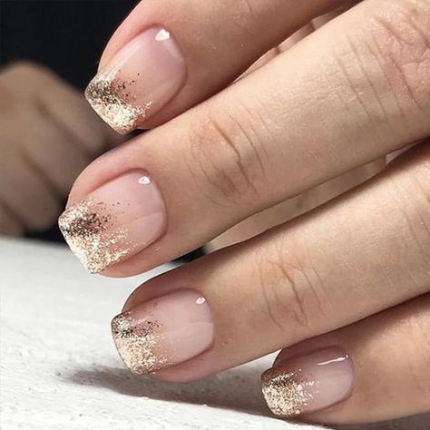 Dominican Nails: Must-Try Summer 2024 Designs Nye Nails 2023 Short, Press On Nails Square, Gold Gel Nails, Bridesmaids Nails, Short Fake Nails, Gold Glitter Nails, Nude Nail Designs, Rose Gold Nails, Nails Square