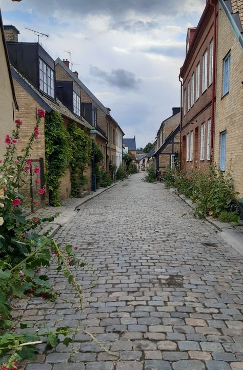 Sweden Aesthetic, Lund Sweden, Architecture Aesthetic, North Europe, Dream Places, Old Buildings, Aesthetic Summer, Street Photography, Summer Vibes