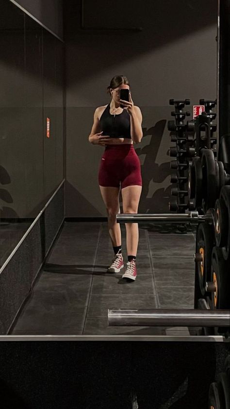 Rat Girl, Modele Fitness, Gymwear Outfits, Look Legging, Fall Fashion Skirts, Working Out Outfits, Estilo Fitness, Cute Workout Outfits, How To Gain