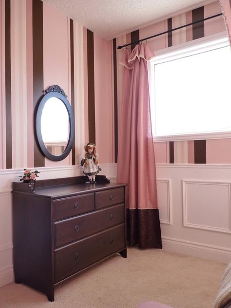 “pink and brown” Hot Pink Bathrooms, Bedroom Pictures Ideas, Pink And Black Bathroom, Pink Core, Bedroom Traditional, Brown Rooms, Black Bathroom Accessories, Color Decor, Bedroom Images