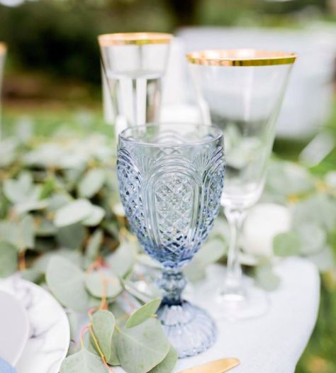 Light Blue Water Goblet Carousel & Gold Rim Champagne Flutes Blue Water Goblets Wedding Table, Blue Water Glasses Wedding, Blue Water Goblets Wedding, Glasses Table Setting, Blue Vintage Wedding, Blue Water Goblets, Wedding Goblets, Boho Braid, Blue Gold Wedding