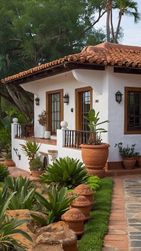 15 Stylish Hacienda House Ideas for a Mexican-Inspired Home Makeover - Inspire Inlet Mexican Ranch House Exterior, Small Vintage House Exterior, Small Hacienda Style Homes, Mexican Garden Hacienda Style, Small Mexican House, Hacienda Style House, Mexican House Exterior, Traditional Mexican House, Hacienda Style Homes Mexican