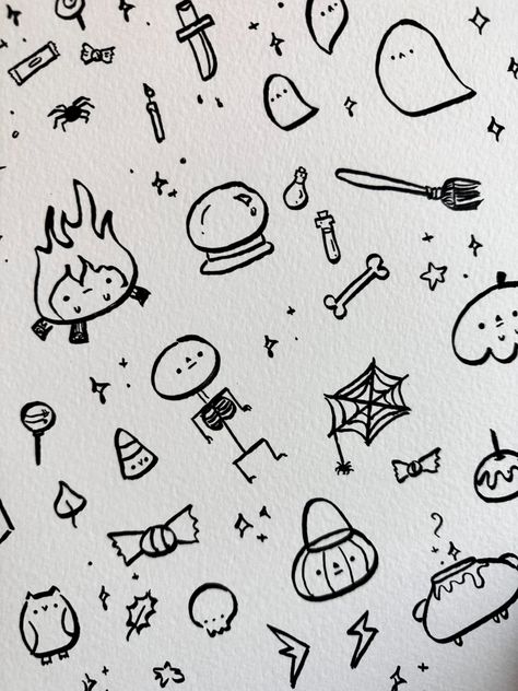 Halloween Doodles Halloween Doodles Aesthetic, Doodles Aesthetic, Halloween Doodles, Animal Drawings, Doodles, Black And White, Halloween, Drawings, Birthday