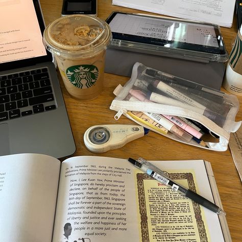 Study Cafe, Starbucks Drink, Hate School, Study Pictures, Study Inspo, Study Aesthetic, Academic Motivation, Aesthetic Inspiration, Study Motivation Inspiration